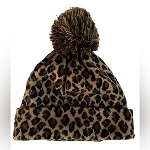 Leopard Print Pom Beanie 🩷